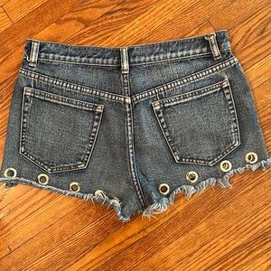 LF Grommet denim shorts. Size 26